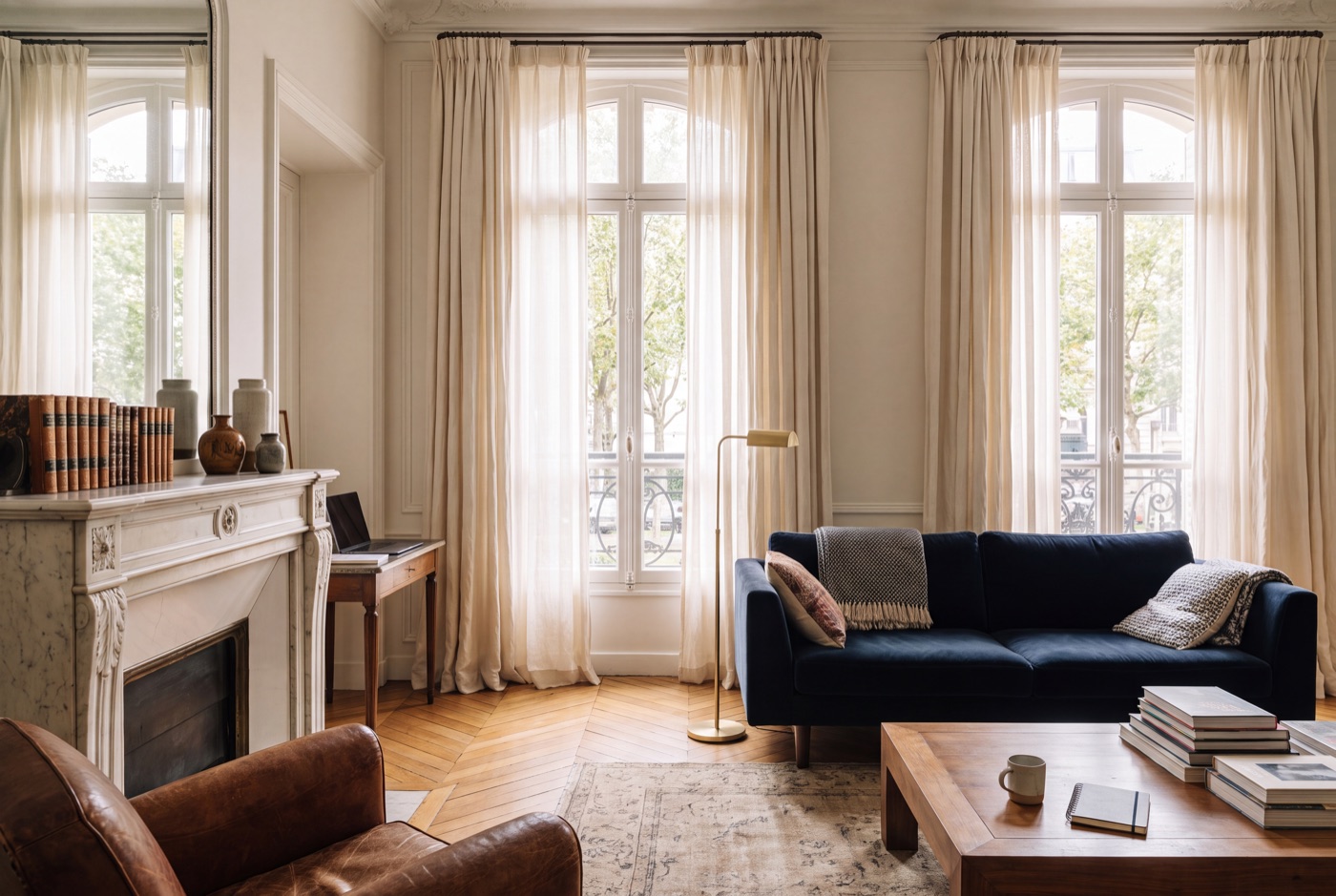 Salon d'un appartement meublé mis à disposition des consultants en mission